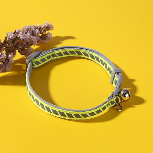 Reflective yellow and gray pet collar with bell, adjustable resin buckle, and durable design for neck sizes 20-34cm.