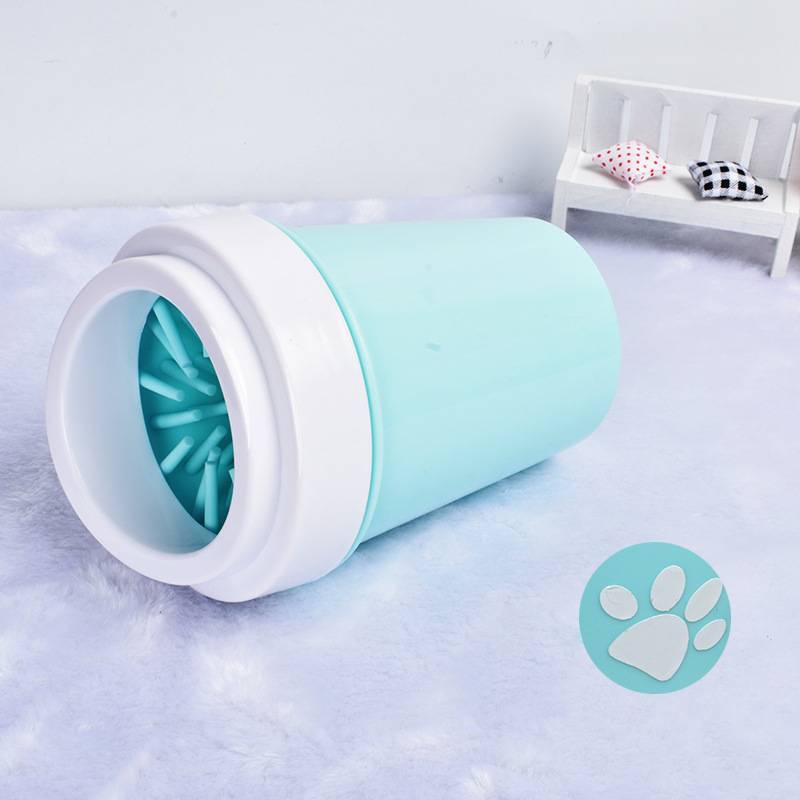 Pet foot washing cup.