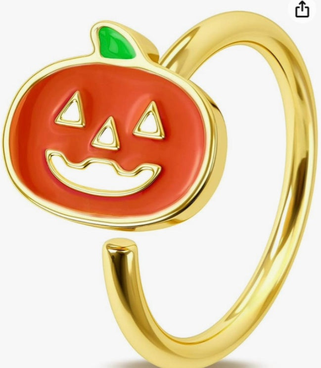 Metal pumpkin ring. Match with your pet!