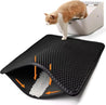 Black double-layer honeycomb cat litter trapping mat with arrows showing litter capture, featuring a cat stepping off a litter box onto the mat